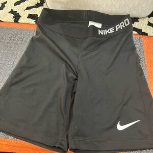 Nike Pro Women's Athletic Black Shorts 5”